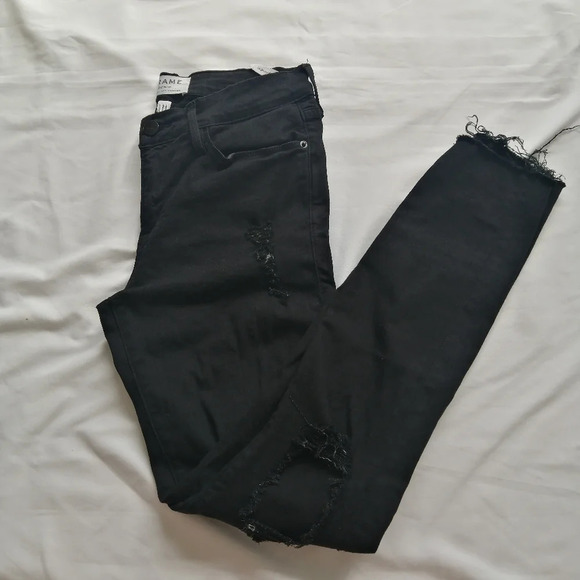 Frame Le Skinny De Jeanne Ankle Crop Jeans in Lord Noir Black Distressed 27 (4) - Picture 6 of 13